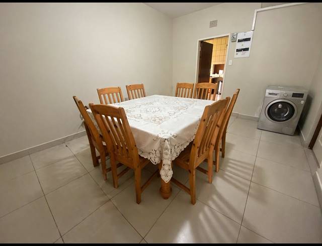8 BEDROOM HOUSE FOR SALE IN BEDWORTH PARK